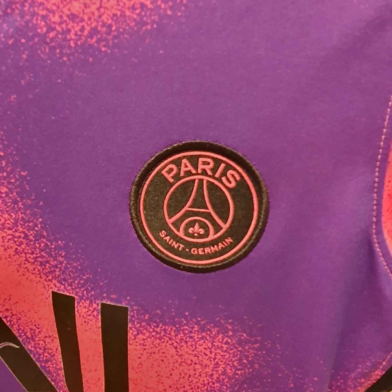 Camisa infantil do PSG marca original Nike Jordan nas cores rosa e roxo c/ detalhes pretos - Foto 5