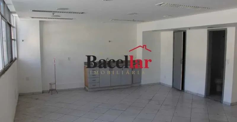 Prédio, 9 Pavimentos, sobreloja, Cobertura com vista panorâmica. Centro - Foto 15