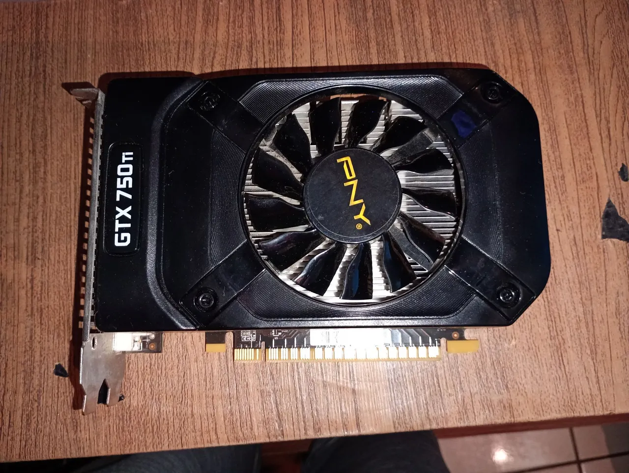 Placa de Vídeo PNY GeForce GTX 750Ti