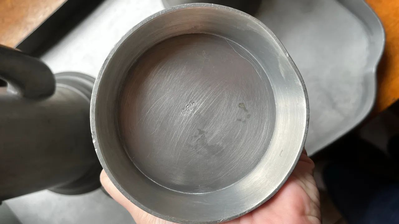 Conjunto de Estanho relíquia Francesa Etáin (Bandeja, Bule, Leiteira e Açucareiro) - Foto 2