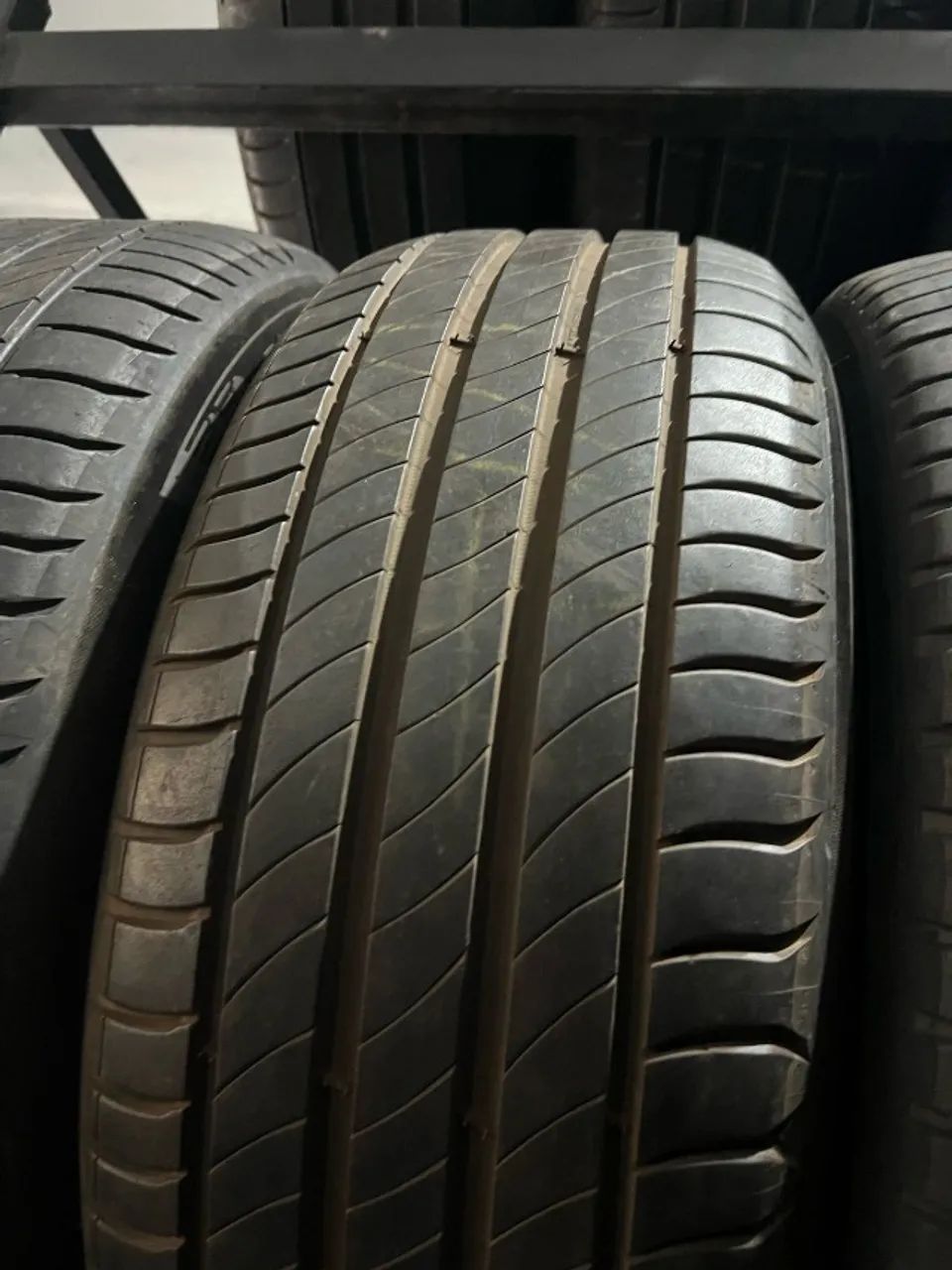 Pneu 215/55/17 Michelin Primacy 3 97% Vida