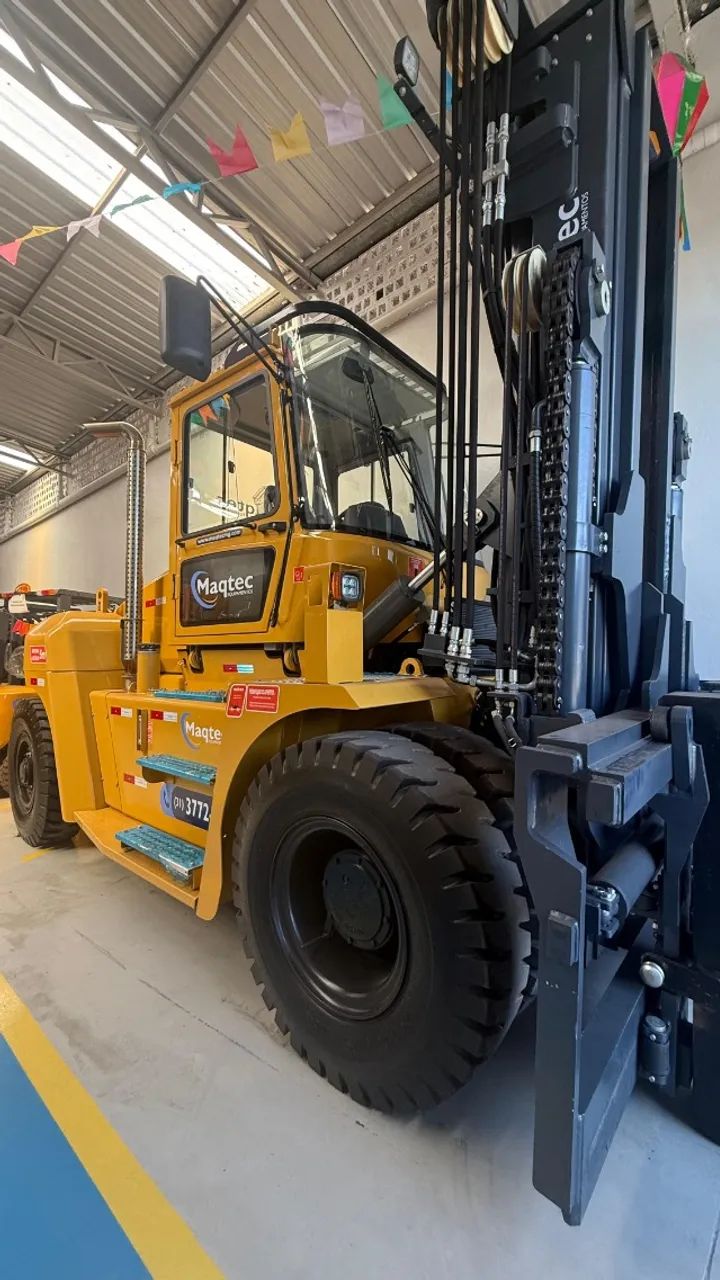 Locação de Empilhadeira 16 toneladas - Foto 2