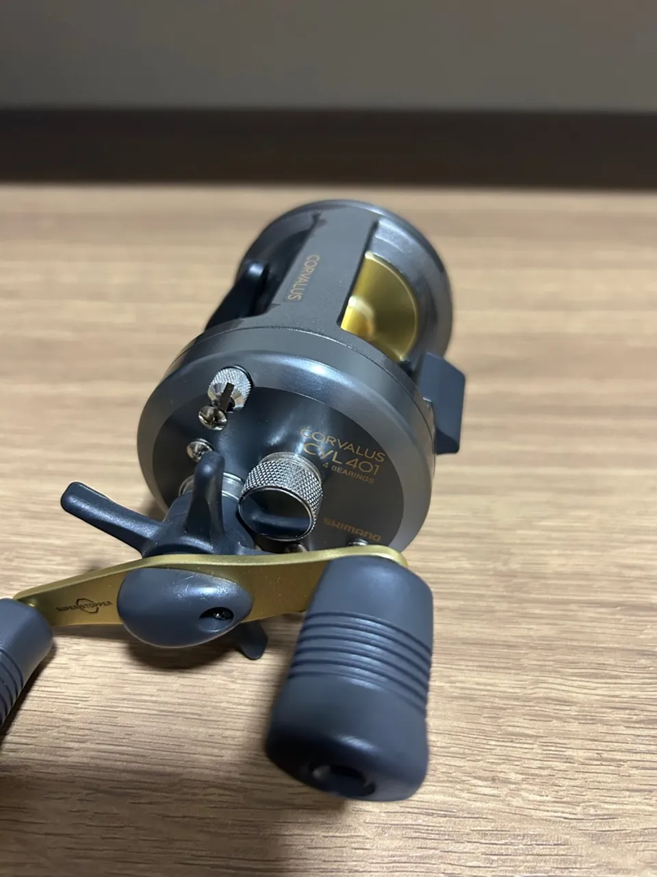Carretilha Shimano Corvalus CVL401