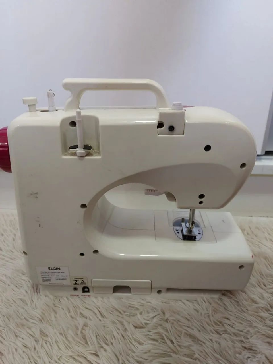 Máquina de costura Elgin Bella64299977877889121