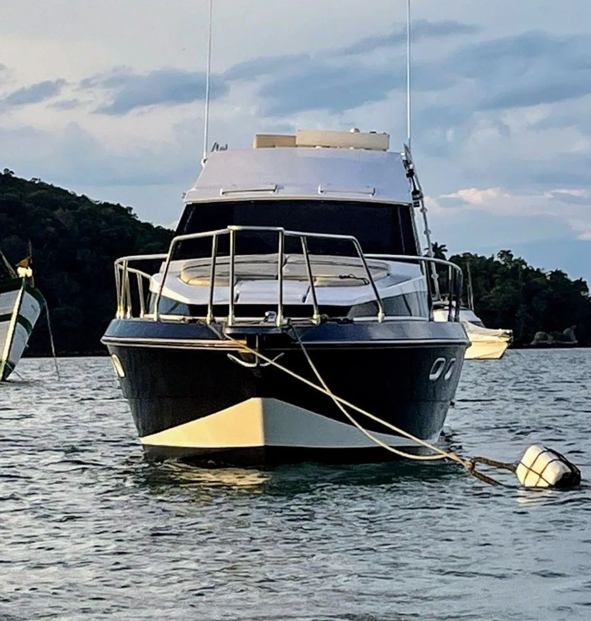 Lancha Oceânic 36 Pés 2X Mercedez Diesel - Foto 2