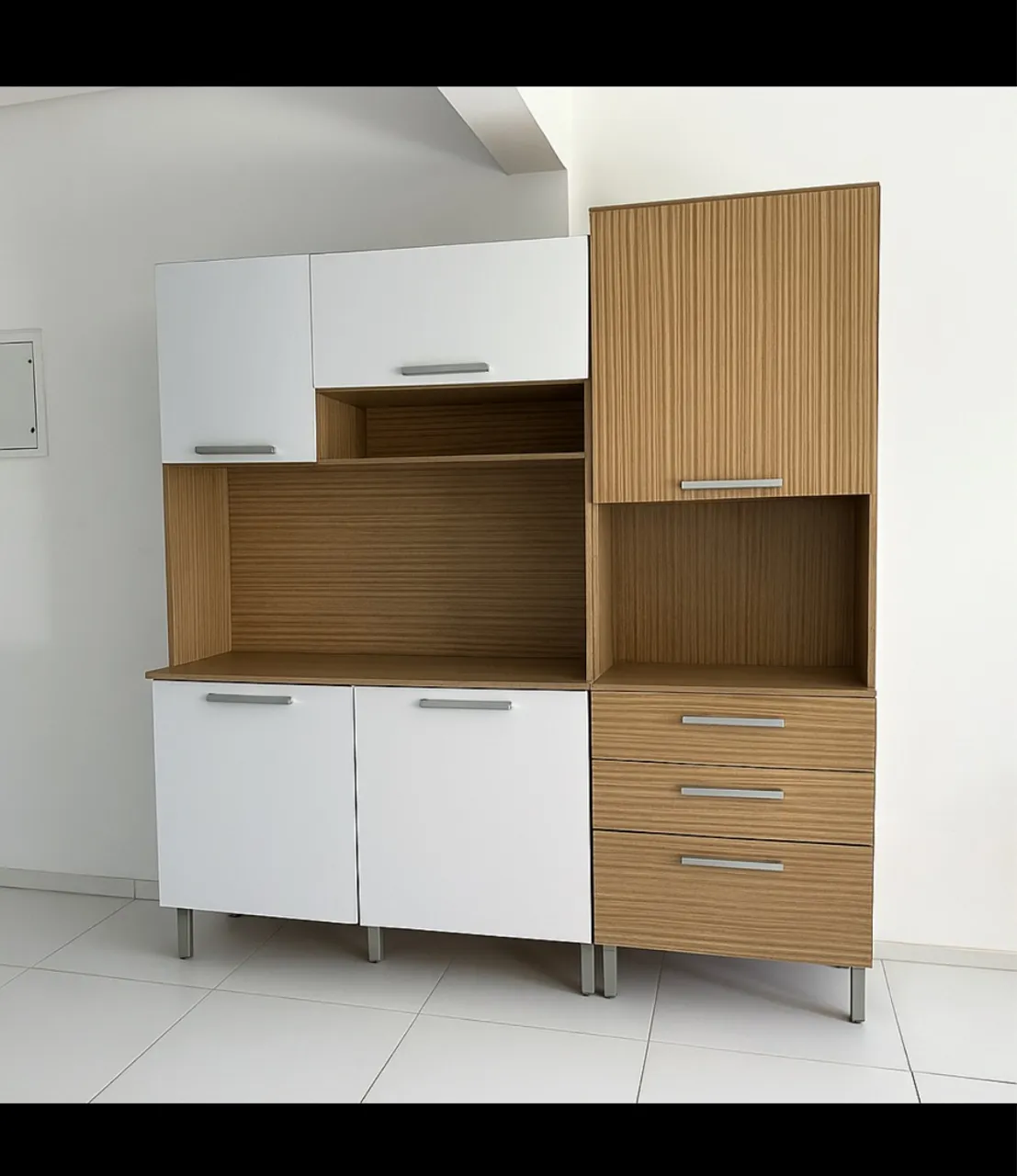Armário de Cozinha Moderno - Design Elegante