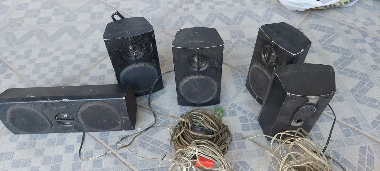 Caixinhas de som Philips  - Foto 3