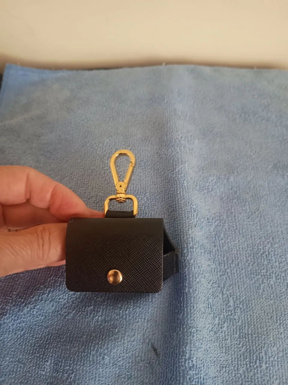 Porta Airpods e Chaves em Couro Preto  - Foto 2