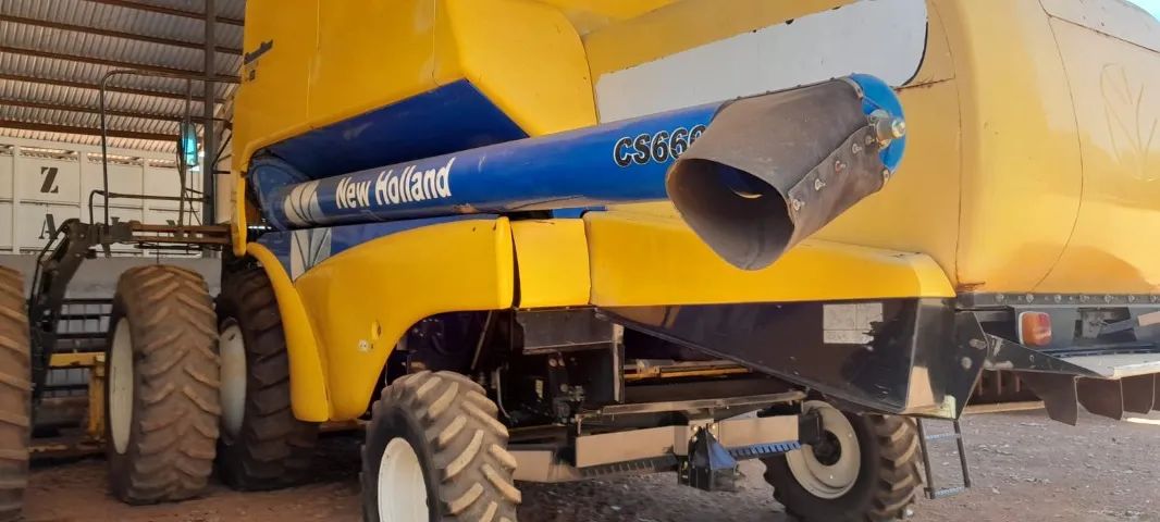 Colheitadeira New Holland CS 660 - Arrozeira - 2007 - Plataforma 30P Caracol - Foto 3