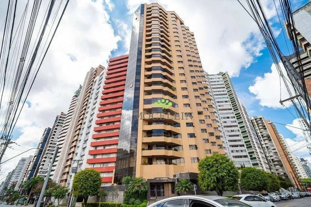 Apartamento à Venda Batel, Curitiba com 4 Quartos, 421 m² por R$ 3.190.000
