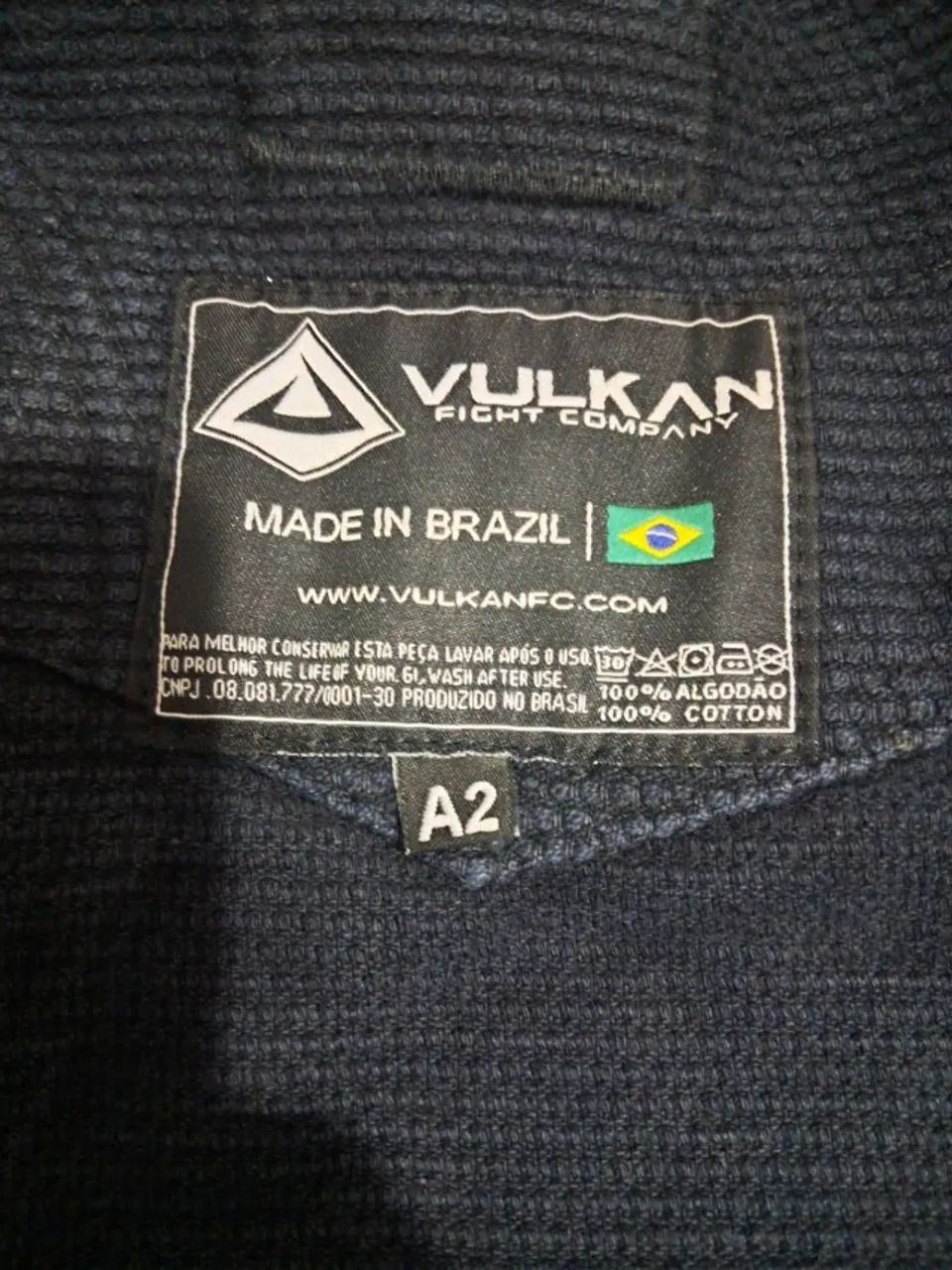 Vendo ou troco parte de cima do quimono Vulkan Fight Company Haka Sports - Jiujitsu e Judô - Foto 3