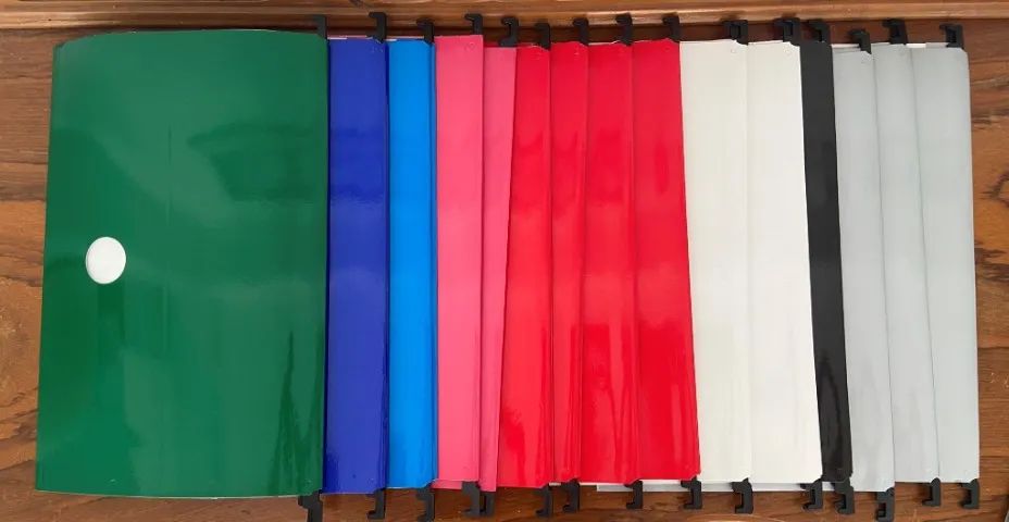 Pastas suspensas coloridas e plastificadas - Foto 2
