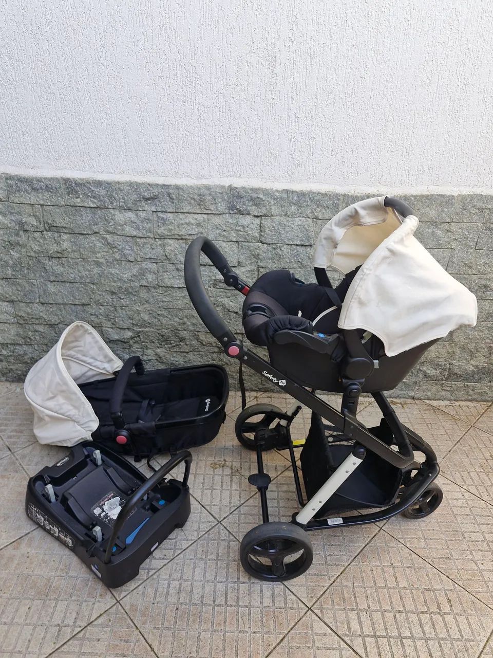 Carrinho de Bebê Safety 3 em 1 com Bebê Conforto - Foto 2