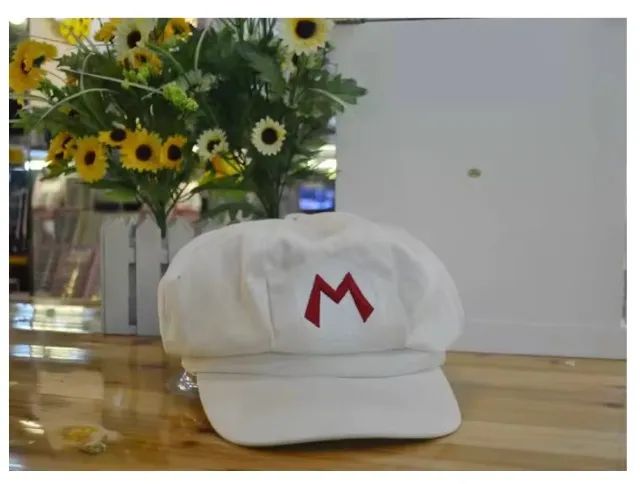 Boné Temático Super Mario Bros Fantasia Carnaval - Branco