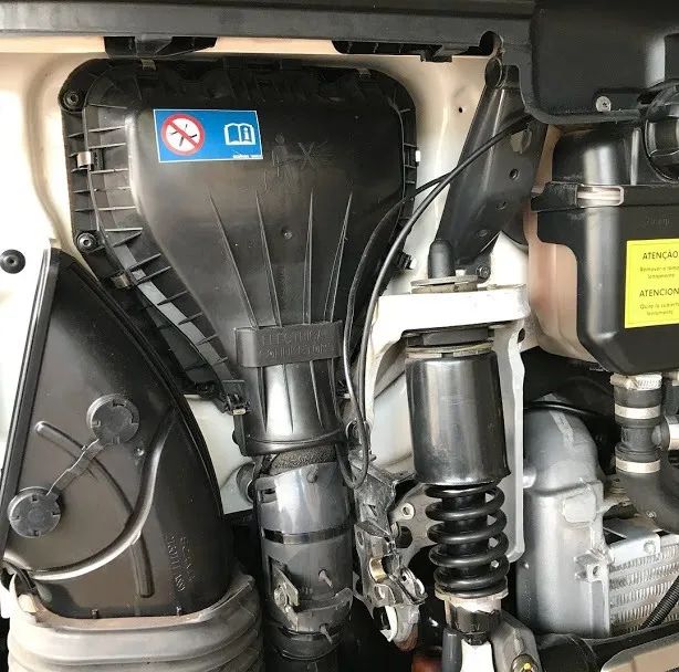 Scania P310 Baú  2015. - Foto 4