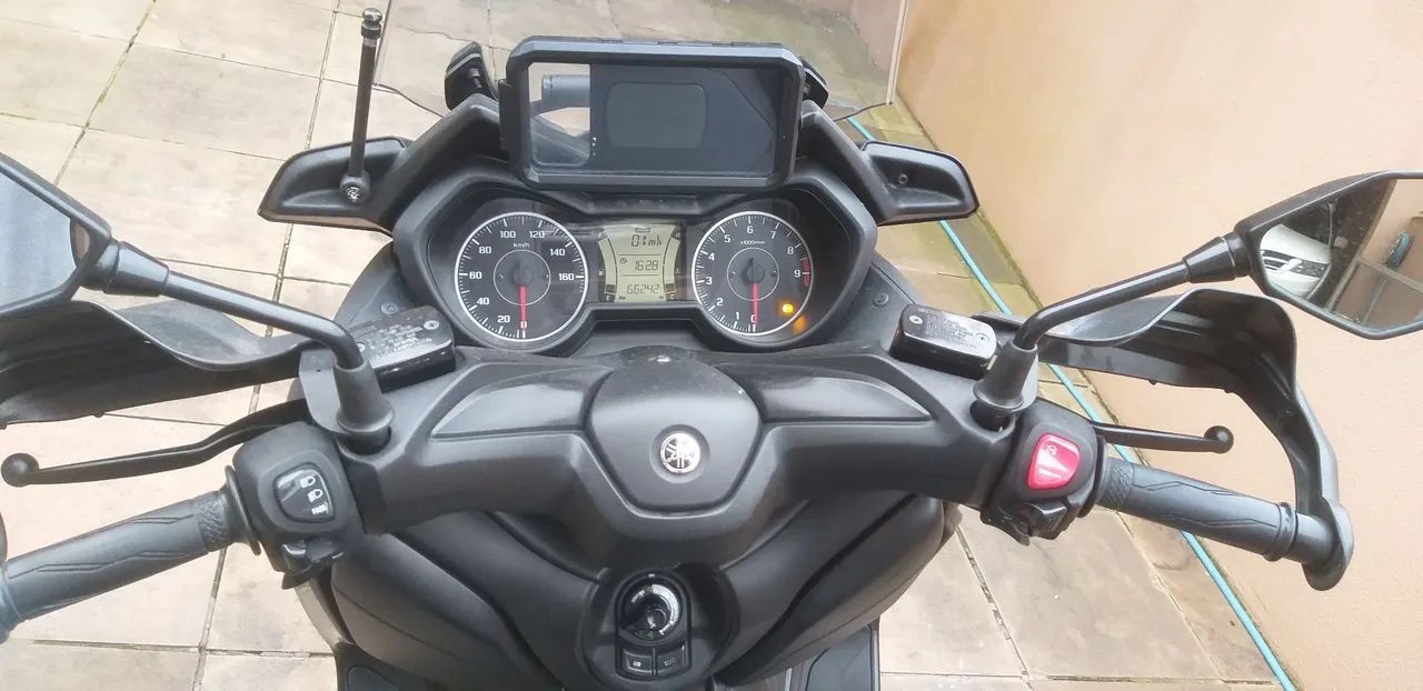 Yamaha XMAX 250 Scooter - Foto 7