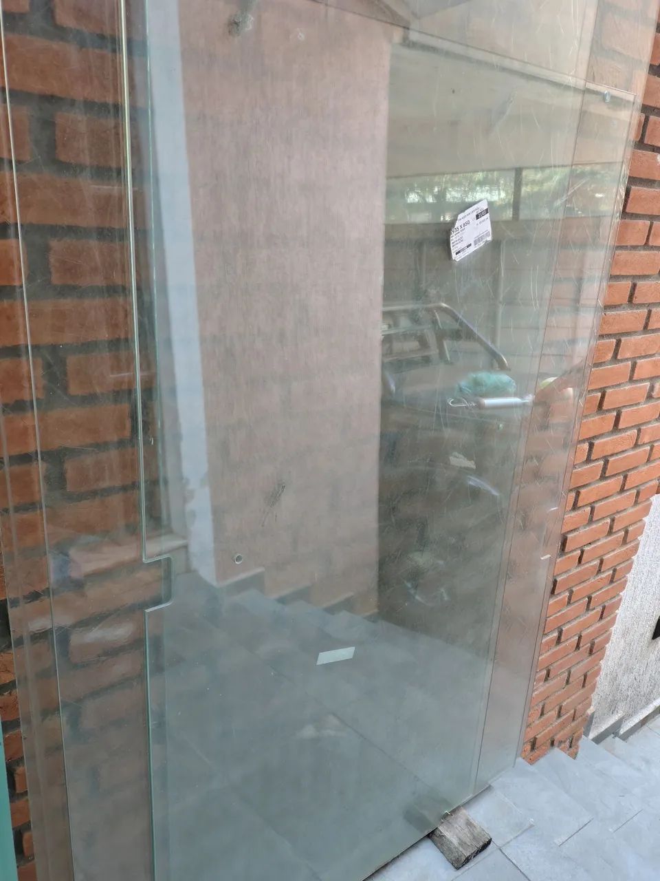 Box de vidro 2,00x1,90 e portas de vidro sem ferragens 
