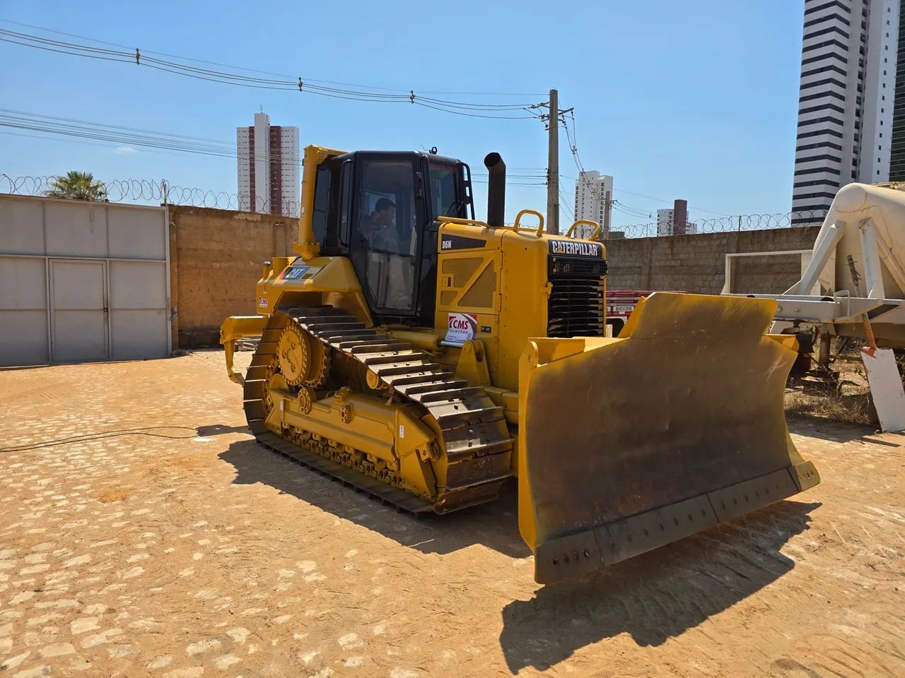 Trator de Esteira Caterpillar D6N - 2012 - Foto 2