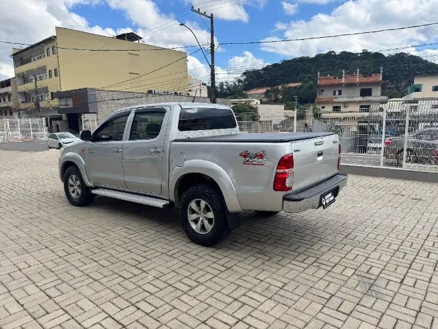 TOYOTA HILUX SR 3.0 TURBO DIESEL 4X4 CARRO REVISADO !!!! - Foto 4