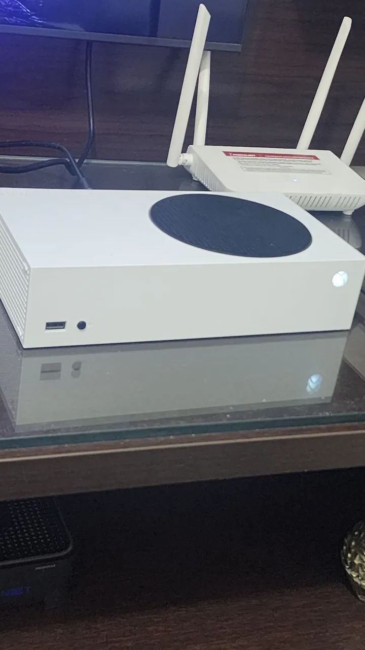 Xbox Series s- seminovo 