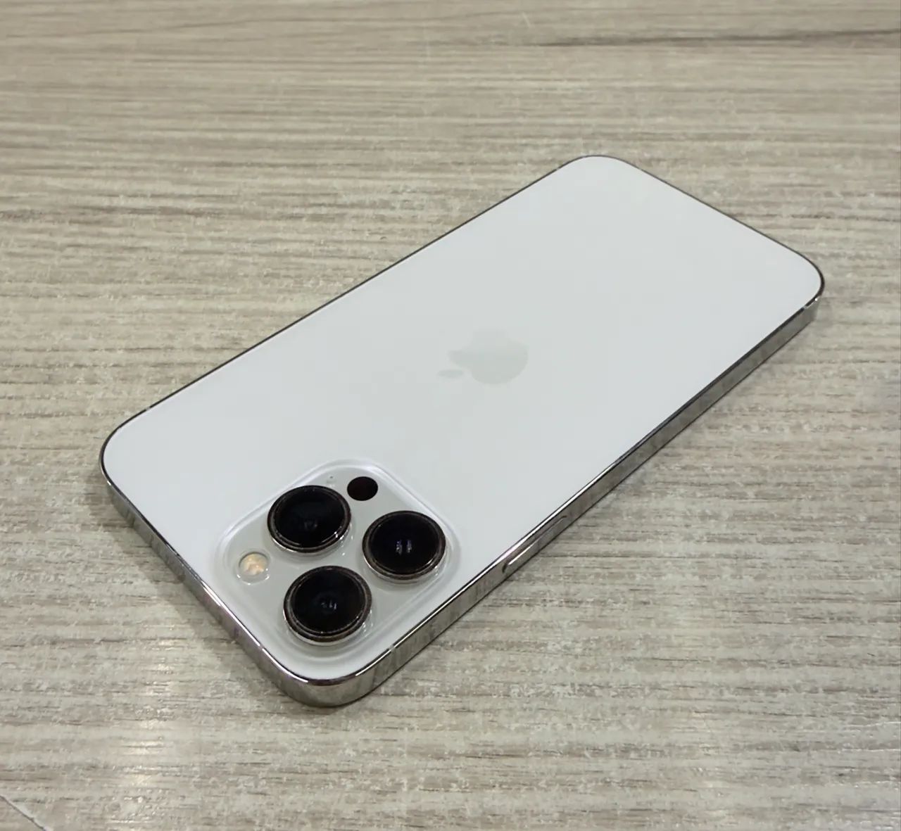 iPhone 13 Pro Max 256GB - IMPECAVEL - Celulares e Smartphones