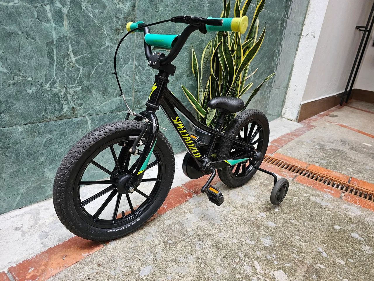 Bicicleta Infantil Specialized Hotrock 16 - Foto 3