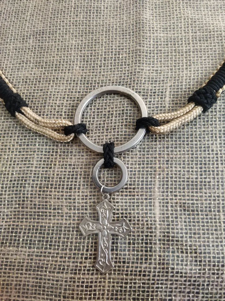 Peitoral trançado para cavalgadas 