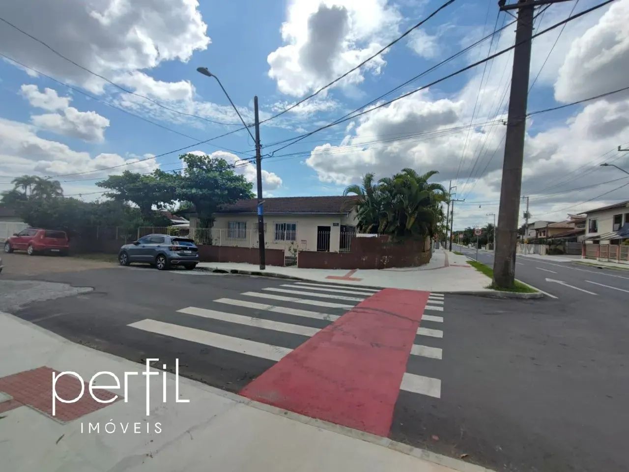 Casa comercial à venda em Joinville-SC, bairro Bucarein: 3 quartos, 2 salas, 2 banheiros,  - Foto 3