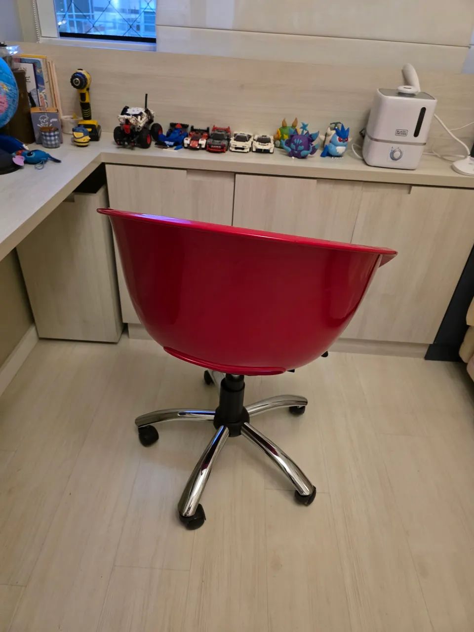 Cadeira giratória vermelha - Foto 2