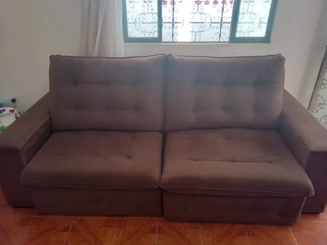 Sofá 3 Lugares com Assento Retrátil e Encosto Reclinável