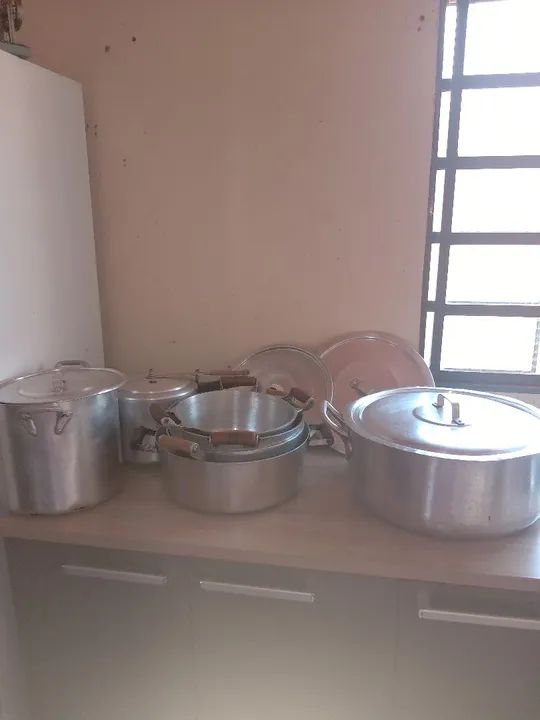 Jogo de panelas alumínio usadas - Foto 2