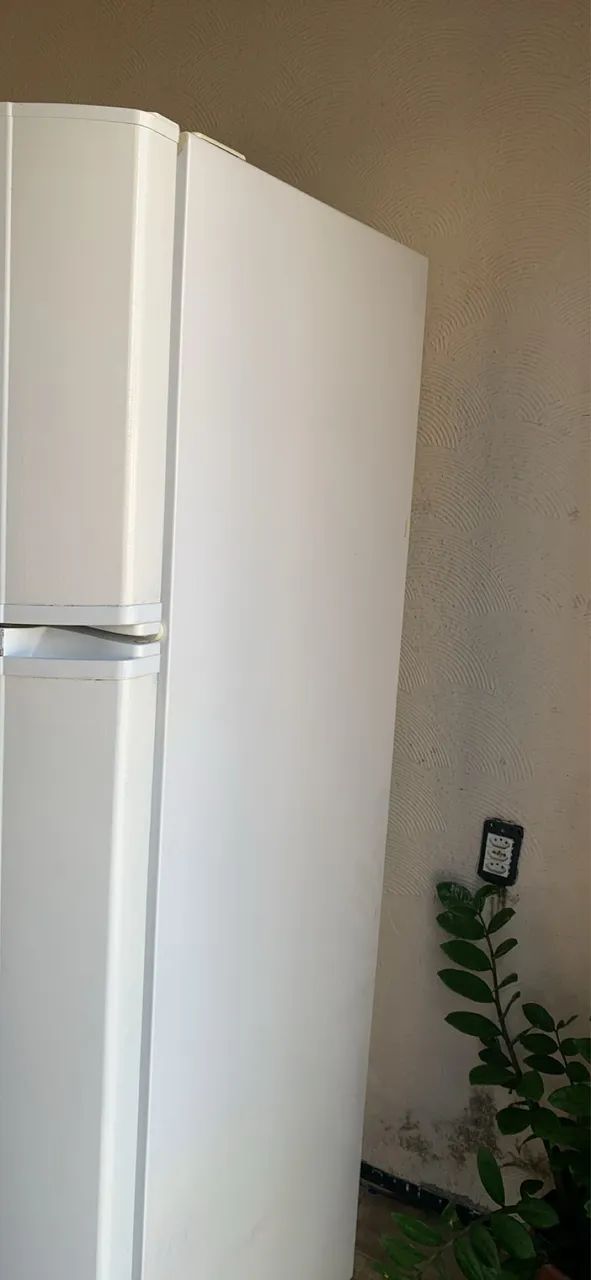 Vendo uma geladeira consul  - Foto 6