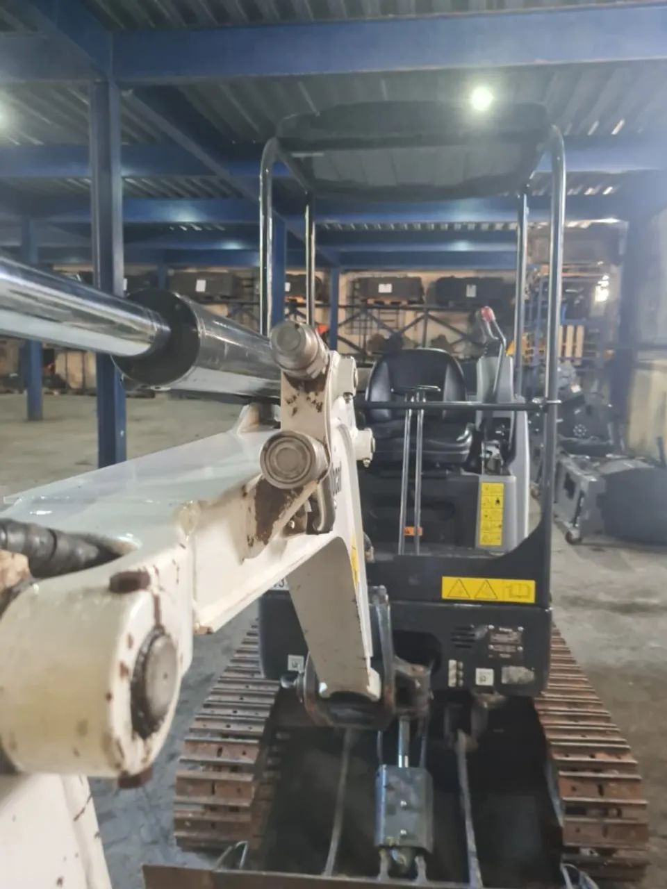 Mini Escavadeira Bobcat Mod. E20z Ano 2023 612.8h - Foto 6