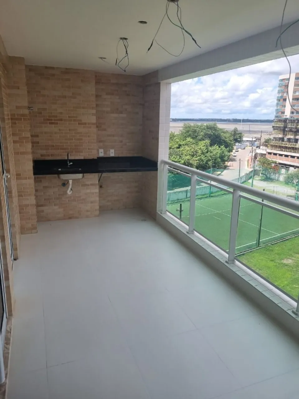 Apartamento 5 suítes, 163m² andar alto na Penínsua - São Luís MA