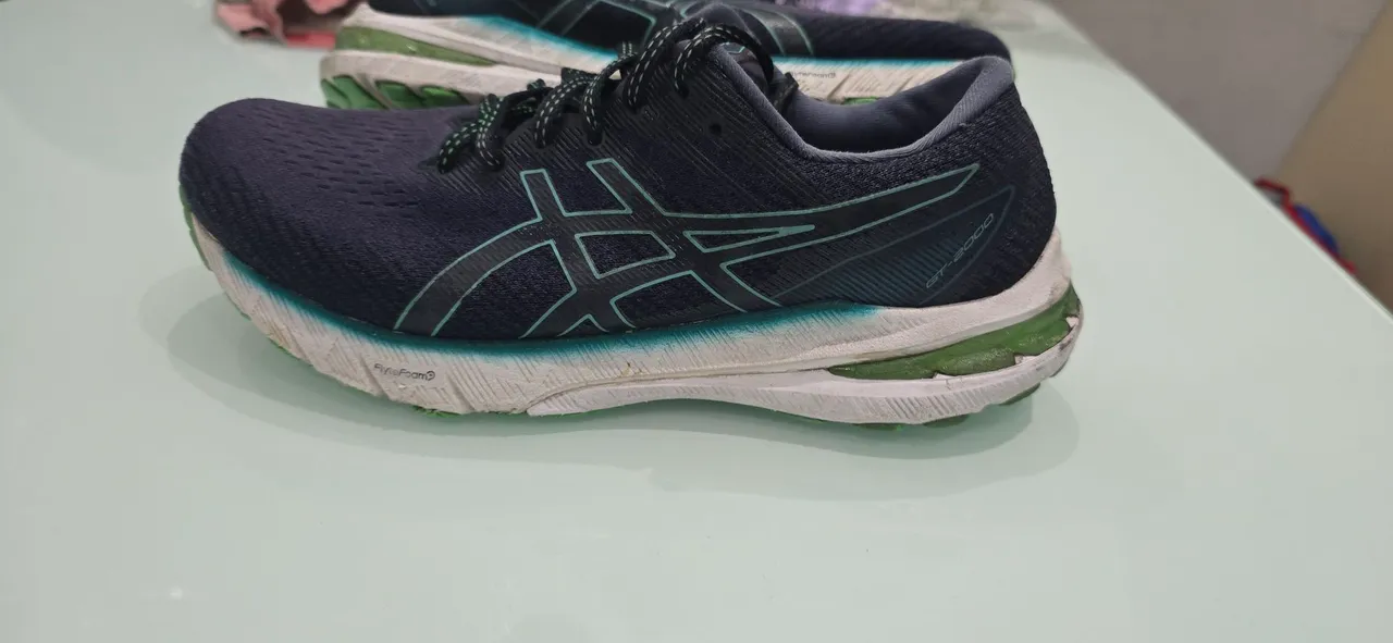 Tênis Asics GT-2000