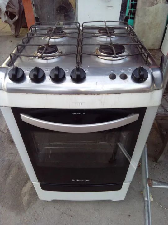 Fogão Electrolux  4 bocas