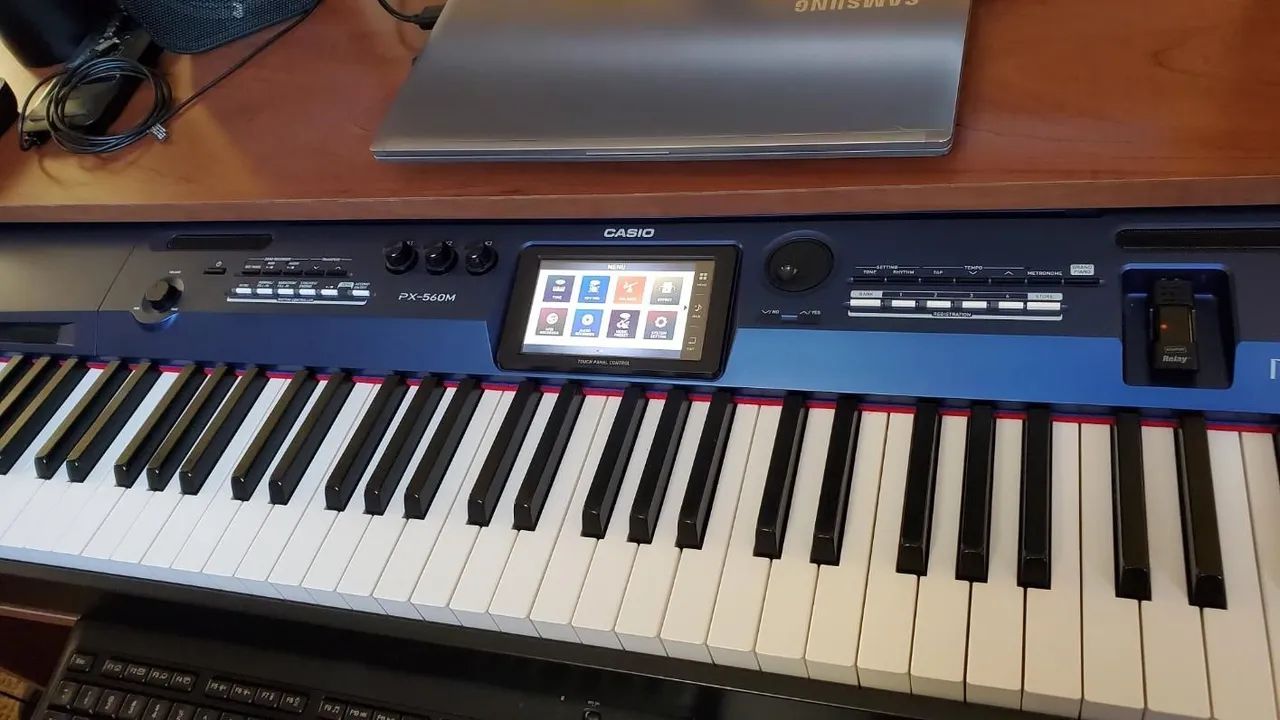 Piano digital Casio PX-560