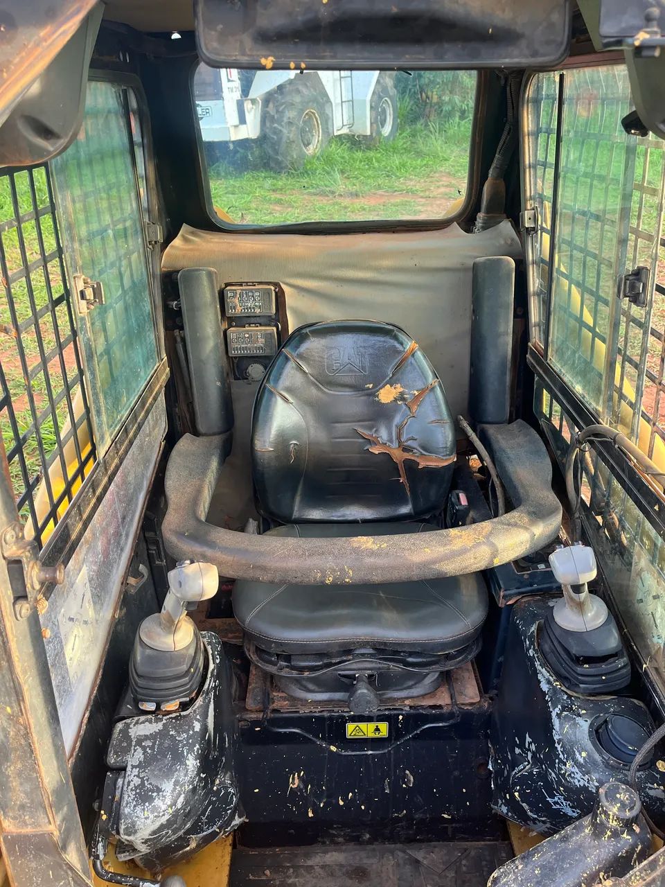 Mini carregadeira Bob cat  - Foto 6