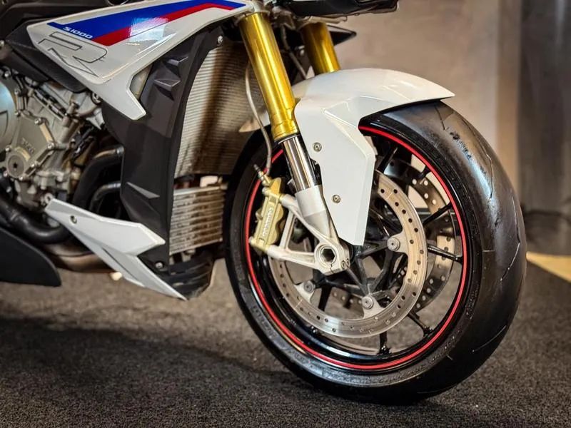 BMW S1000 R 2019 - Foto 4