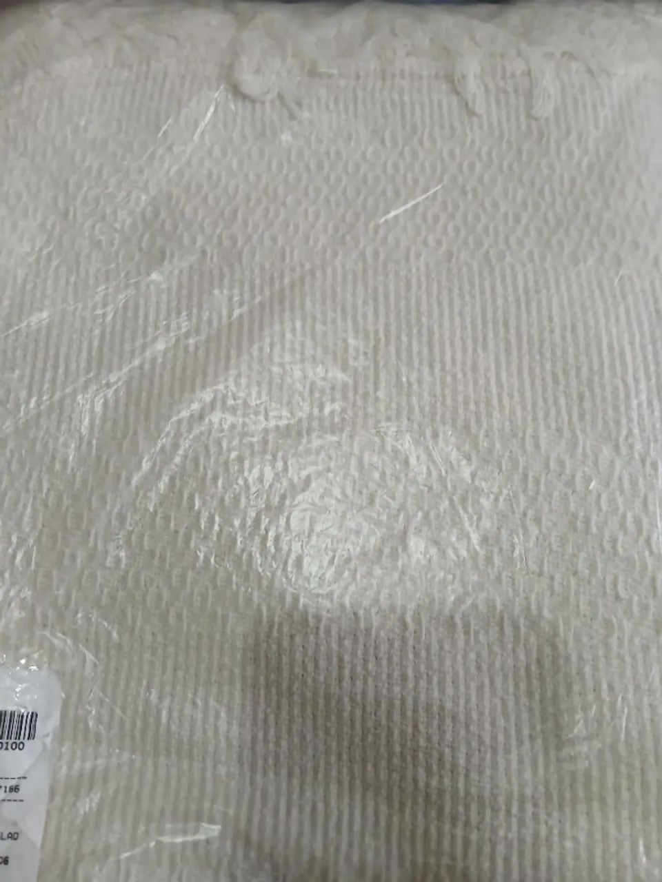 Manta para sofá cor bege/cru - Foto 3
