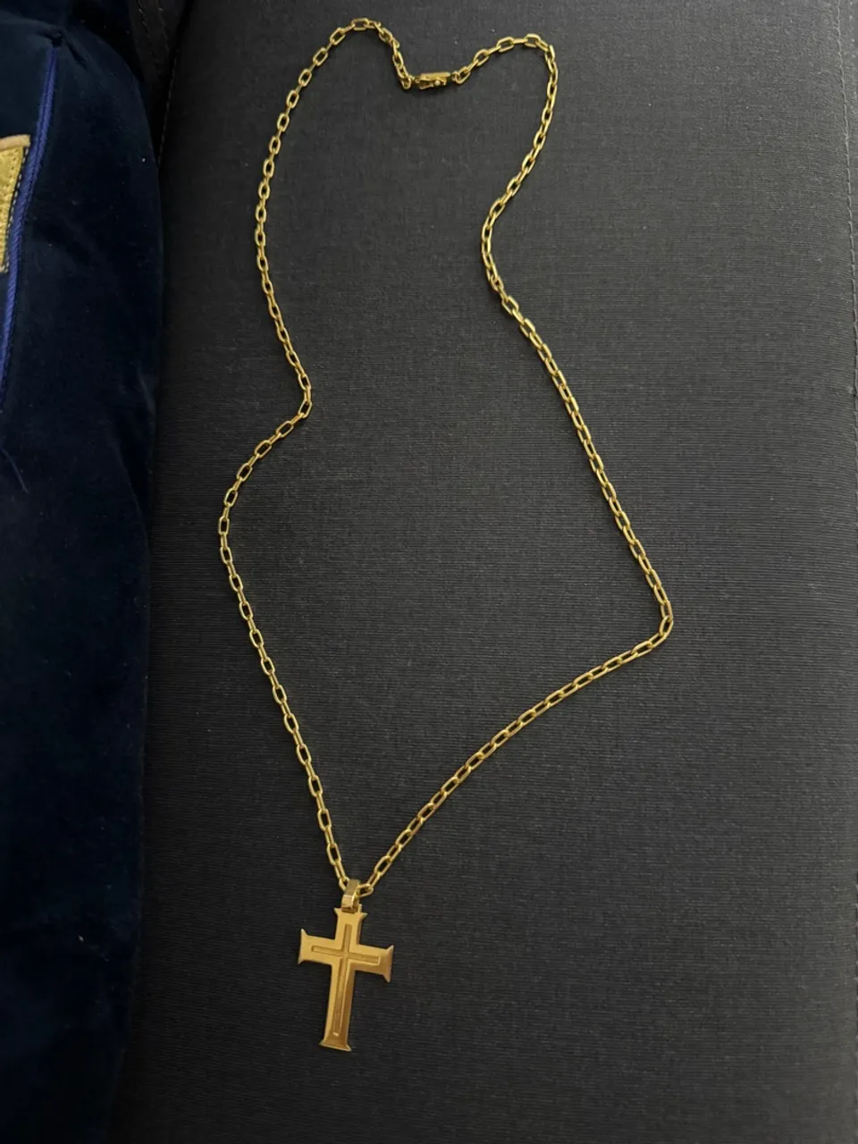 Cordão em ouro
