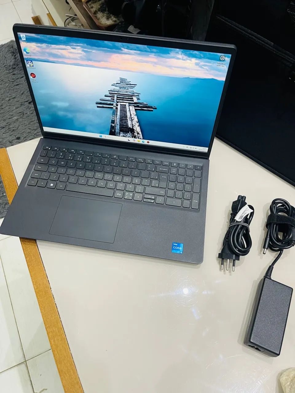 VENDO ou TROCO Notebook Intel i5 1235u 8gb de RAM SSD m.2 256gb aceito cartão  