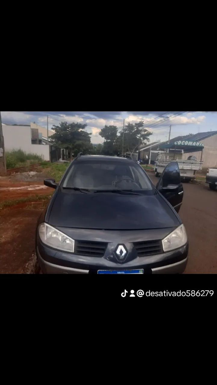 Vendo Renault Megane com problemas no câmbio 