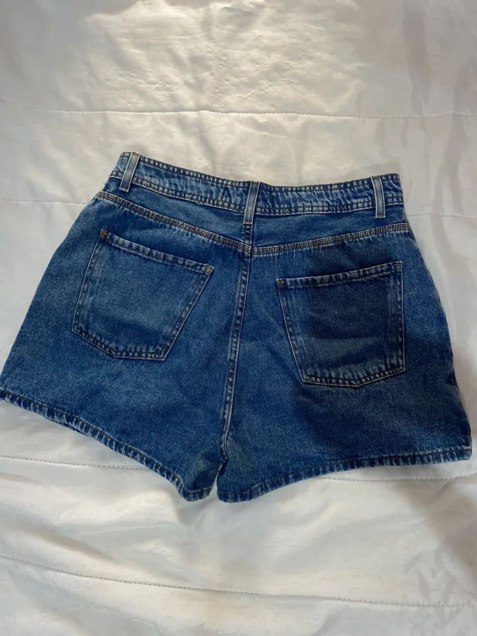 Short Saia Jeans com Botões - Moderno e estiloso! - Foto 2