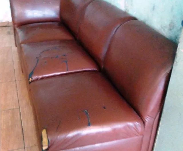 Doa-se Sofá em couro 3 lugares - Foto 2