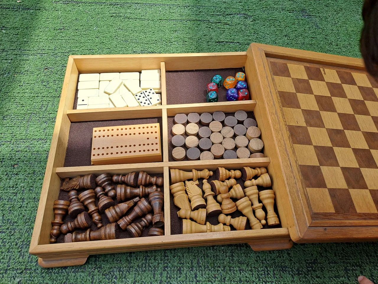 Jogo de Tabuleiro 4 em 1