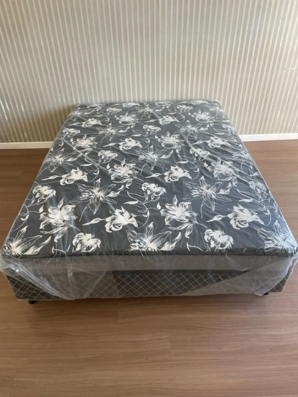 Cama box conjugada nova 64187856069379120