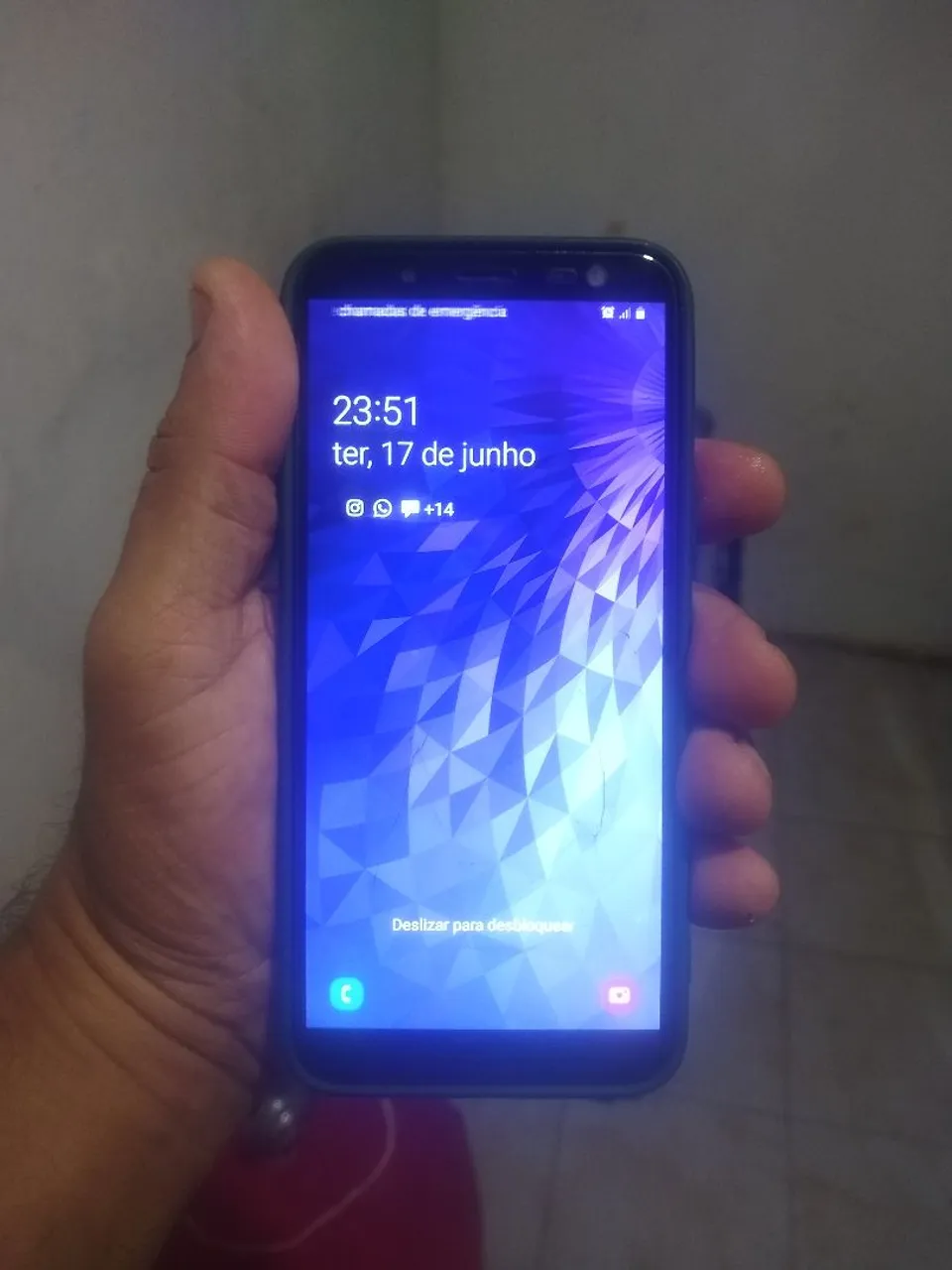 Samsung j6