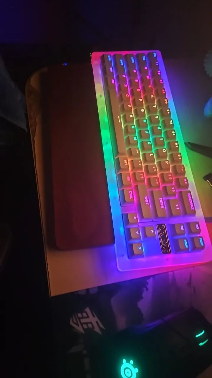 Teclado Custom Barebone Akko Acr Pro 68 + Switchs Akko cream Blue + Keycaps PBT Doubleshot - Foto 2