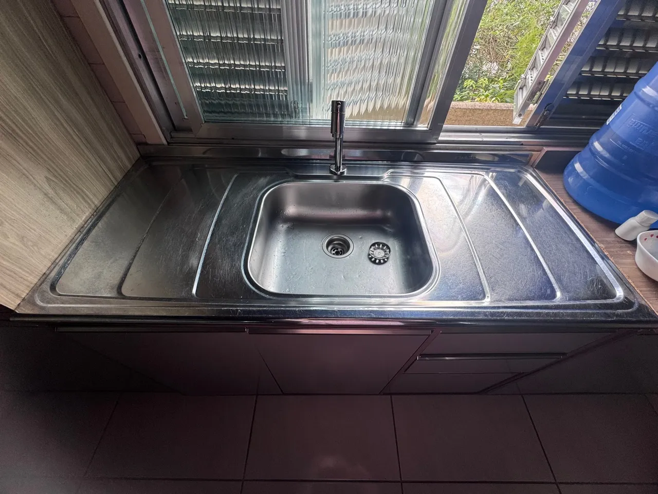 Pia de cozinha em aço inox